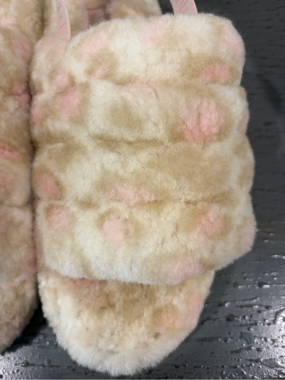 UGG Women's Fluffy Slide Sandals in Cream and Pink - Picture 3 of 8